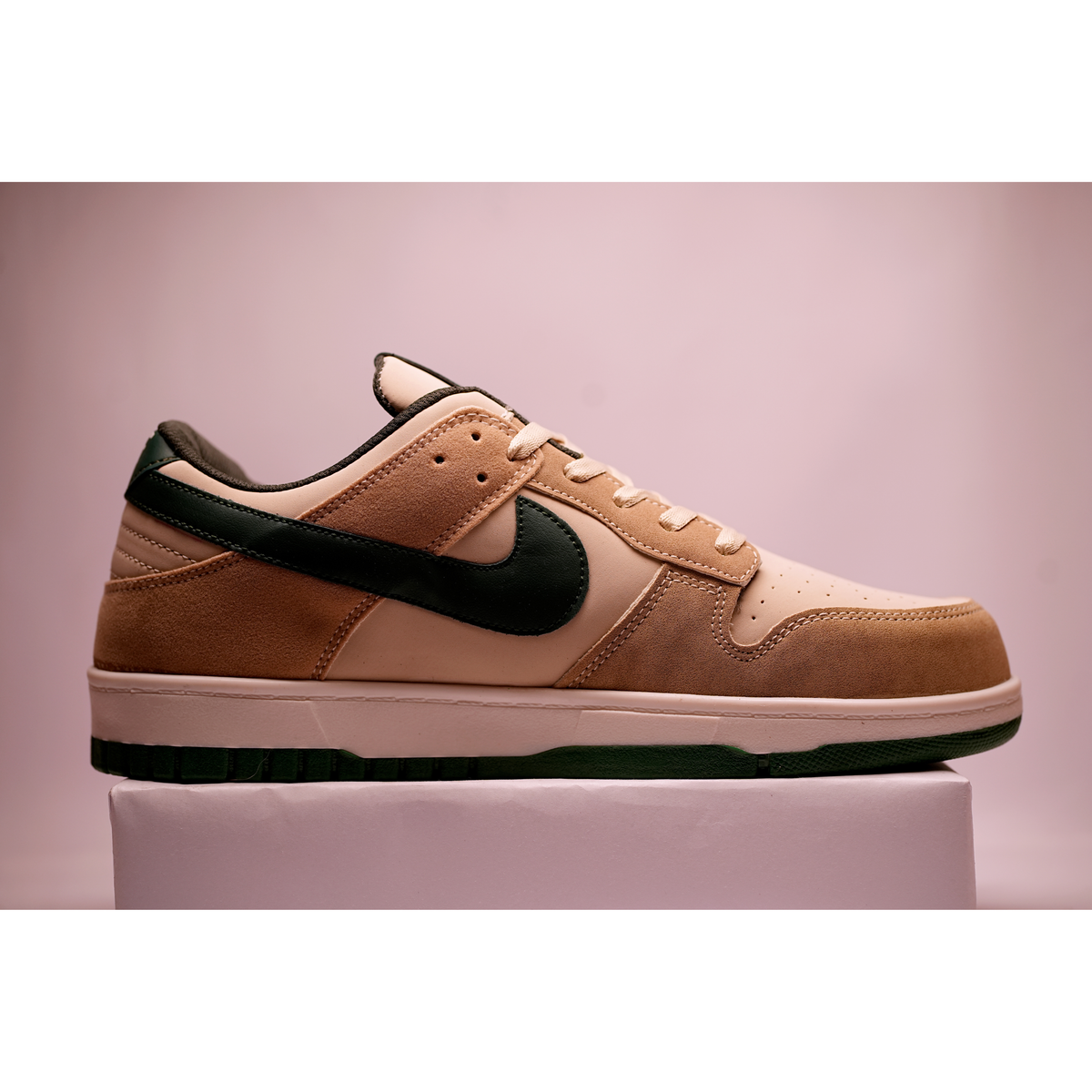 Nike SB Dunk Low Pro Albino & Preto