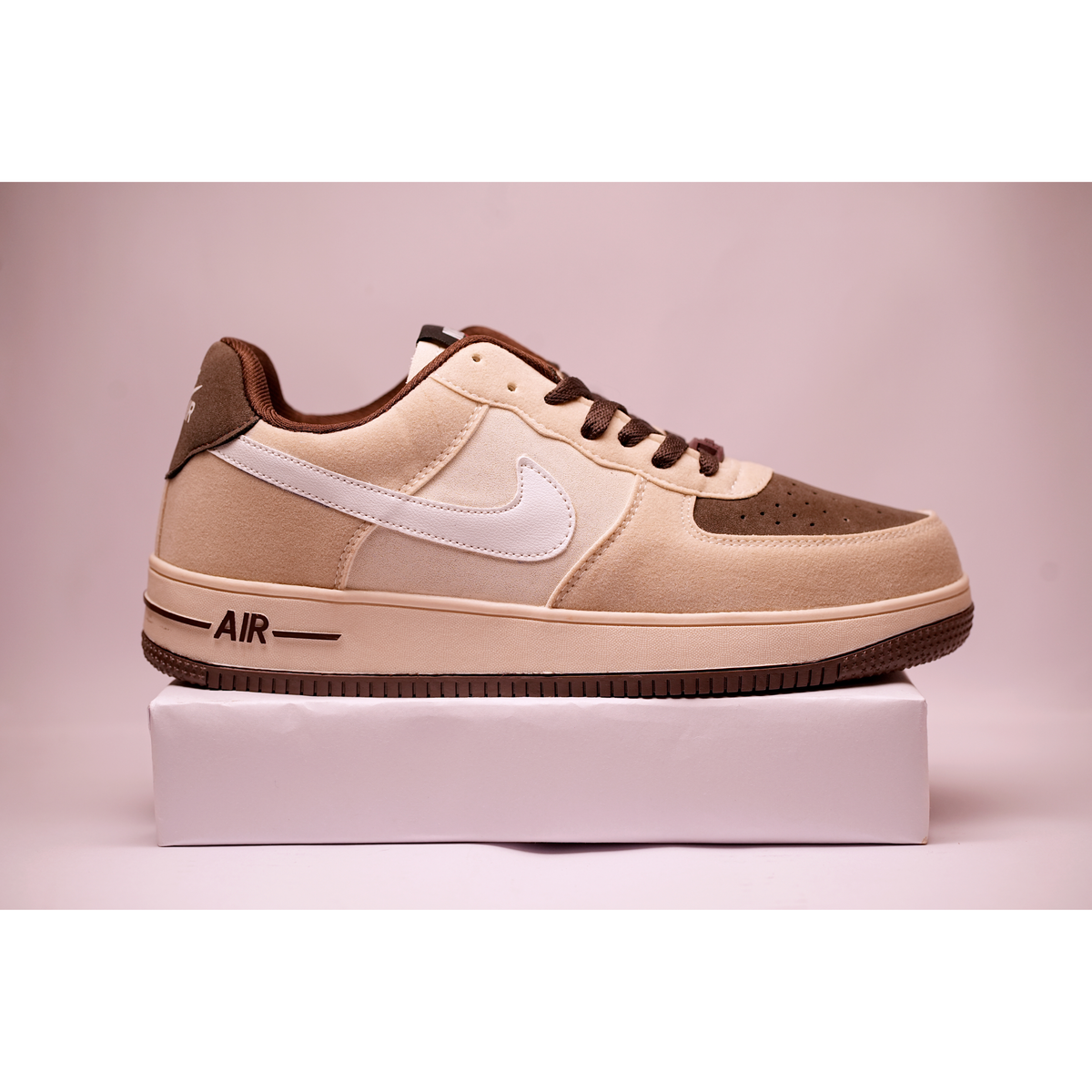 Nike Air Force 1 LV 8 Hamp/Coconut